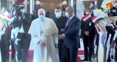 Папу Римского встретили в Ираке "оригинальными" танцами