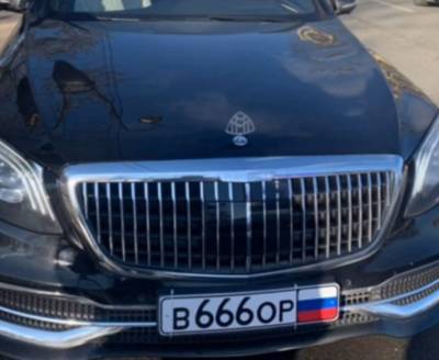 В Петербурге поймали водителя Maybach с номером «В666ОР»