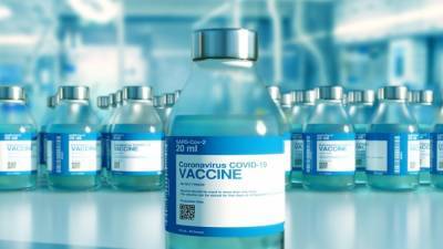Еврокомиссия разрешила странам ЕС самостоятельно закупать вакцины РФ от COVID-19