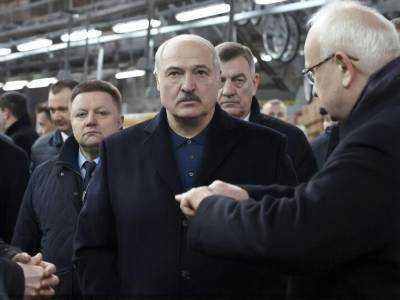 Лукашенко: Украина рухнула, все постсоветские республики развалились, а вот Беларусь еще держится