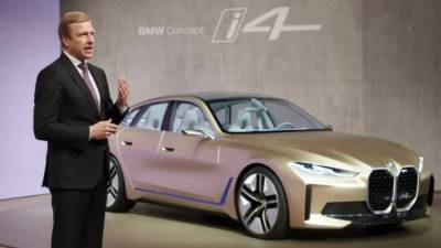 Глава BMW предсказал снижение продаж электромобилей Tesla