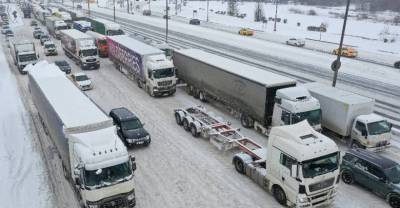 Транзитные грузовики свыше 3,5 тонны переведут на ЦКАД с 5 апреля
