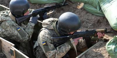 Обстрелы на Донбассе - украинского военного ранили снайперы под Марьинкой - ТЕЛЕГРАФ