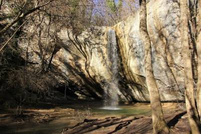 Козырёк: как добраться до самого удивительного водопада долины