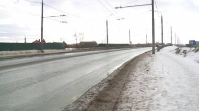 Жители Пензы-III пожаловались на состояние тротуара на мосту - penzainform.ru - Пенза