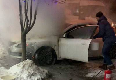 Бывший водитель мэра Полтавы сжег машину депутату местного горсовета