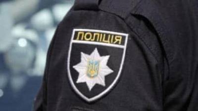 Требовали 300 долларов у водителя: в Черновцах осудили майора и сержанта полиции