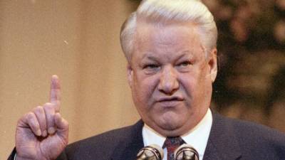 Сторонник Ельцина исключил влияние олигархов на победу политика в выборах 1996 года