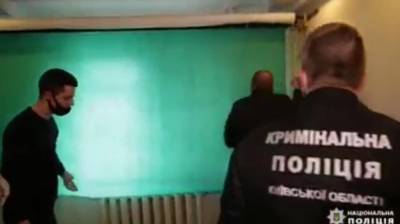 Снимал порно в детсадах: на Киевщине поймали 48-летнего фотографа – видео