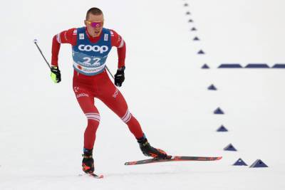 Итоги мужской эстафеты на ЧМ по лыжам: Большунов проиграл Клебо, Норвегия забрала золото и оставила России серебро