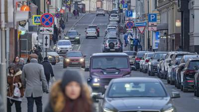 В Москве повысят тарифы на платные парковки на ряде улиц