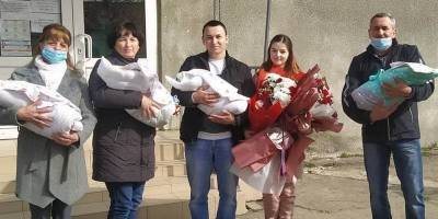 Жительница пгт Дубовое Закарпатской области Лариса Кушнир родила сразу четверых детей - ТЕЛЕГРАФ
