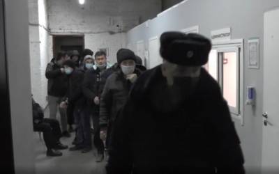 В Невском районе полицейские нашли 11 «резиновых» квартир