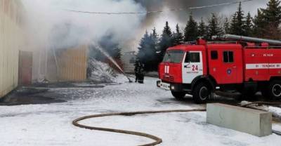 В Оренбургской области загорелся мясокомбинат