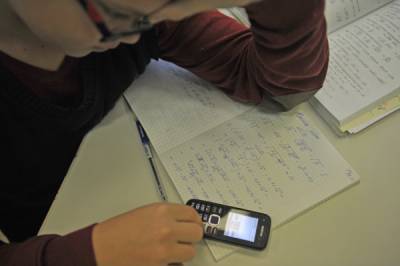 В Госдуме поддержали запрет доступа к «негативной» информации в школах через Wi-Fi
