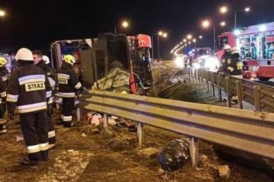 Граждане Украины погибли в страшной аварии с автобусом в Польше