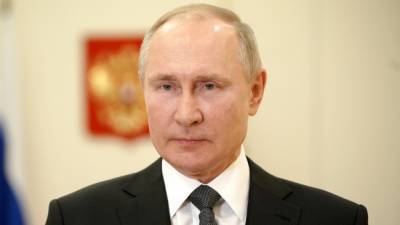 Владимир Путин - Владимир Путин поручил до 1 июня определить орган по соцзащите семьи и детей - politros.com