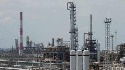 Белорусские нефтепродукты начали поступать в российские порты