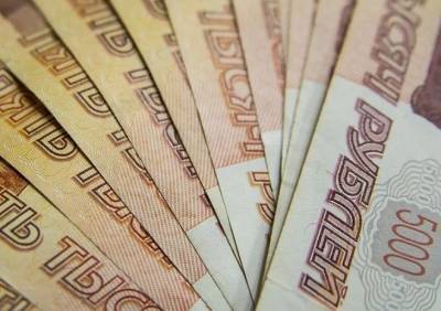 Россиянки хотят, чтобы их избранник зарабатывал больше 100 тыс. рублей