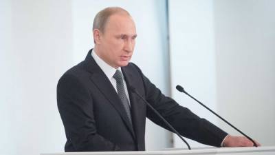 Путин поручил подготовить меры по профилактике социального сиротства