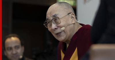 Далай-лама привился от коронавируса: видео