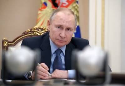 Владимир Путин не будет изолироваться после обнаружения коронавируса у Орешкина