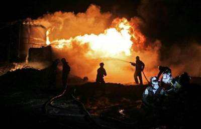 СМИ: Россия ракетным ударом уничтожила НПЗ протурецких боевиков в Сирии