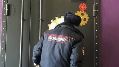 Силовики задержали сотню мигрантов в Невском районе Петербурга