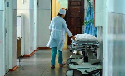 "Крайне тяжелые могут не получить медицинскую помощь", - главврач областной больницы на Закарпатье Яцына заявил о "медицинской сортировке" пациентов с COVID-19