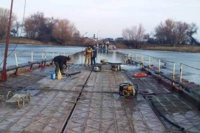 На место затонувшего моста в Астраханской области отправили аэромобильную группу