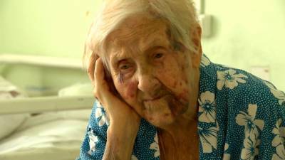 Арестована женщина, избившая 98-летнюю блокадницу