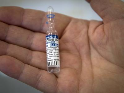 В НИИ гриппа рекомендовали не спешивать в одном организме разные вакцины от COVID-19