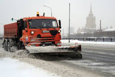Коммунальные службы Москвы переведены в режим повышенной готовности перед снегопадом