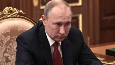Путин выразил соболезнования семье писателя и критика Курбатова