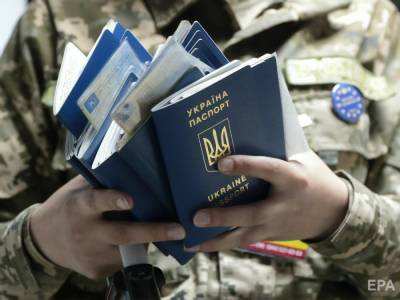 Почти половина украинцев против двойного гражданства в стране – опрос
