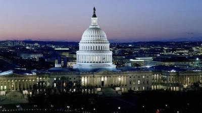 Сенат Конгресса США одобрил пакет стимулирующих экономику мер на $1,9 трлн