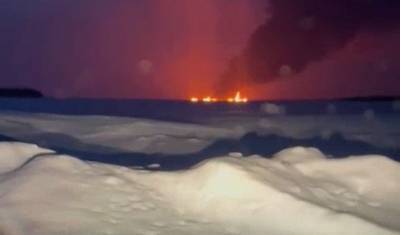 Пожар на льду реки Оби вспыхнул из-за порыва на подводном переходе газоровода