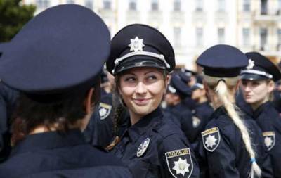 В Запорожье наградили самую красивую сотрудницу полиции