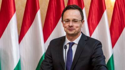 Абсолютный скандал: отношения между Венгрией и Словакией резко обострились
