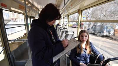В РФ запретили высаживать из транспорта детей-безбилетников