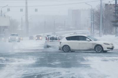 На юге Челябинской области сегодня метели, сильные снег и ветер