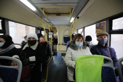 Пассажиры автобусов в Волгоградской области смогут ездить со скидкой