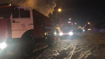 Три человека госпитализированы после пожара в новосибирском хостеле
