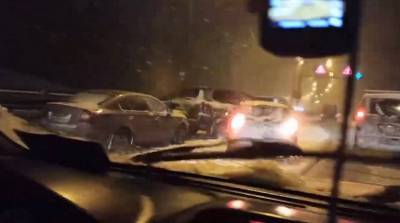 Видео: около 50 машин попали в ДТП на «Сортавале» во Всеволожском районе