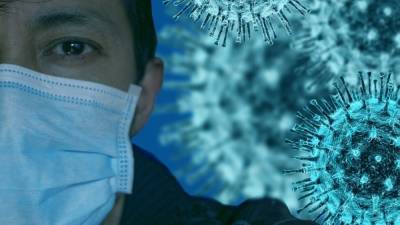 Медики выявили 10 595 новых случаев коронавируса в России