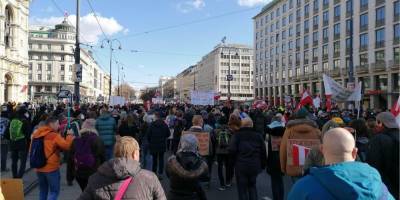 В Австрии и Германии прошли протесты против карантина
