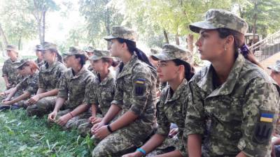 Женщины-военнослужащие уходят из ВСУ в преддверии 8 Марта