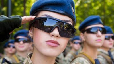 "Стандарты НАТО" привели к массовым протестам женщин-военнослужащих ВСУ