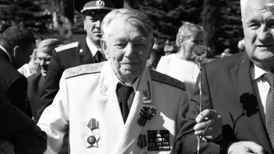 На 98-м году жизни скончался экс-генпрокурор СССР Александр Сухарев