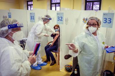 Масштабная вакцинация "Спутником V" началась в Венесуэле